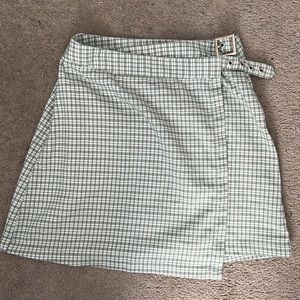Brandy Melville green plaid skirt